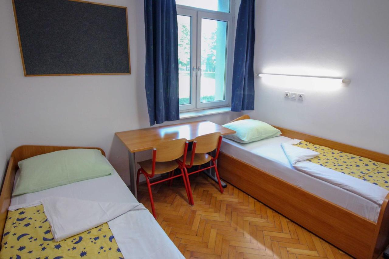 Dijaski Dom Bezigrad Ljubljana Hostel Luaran gambar